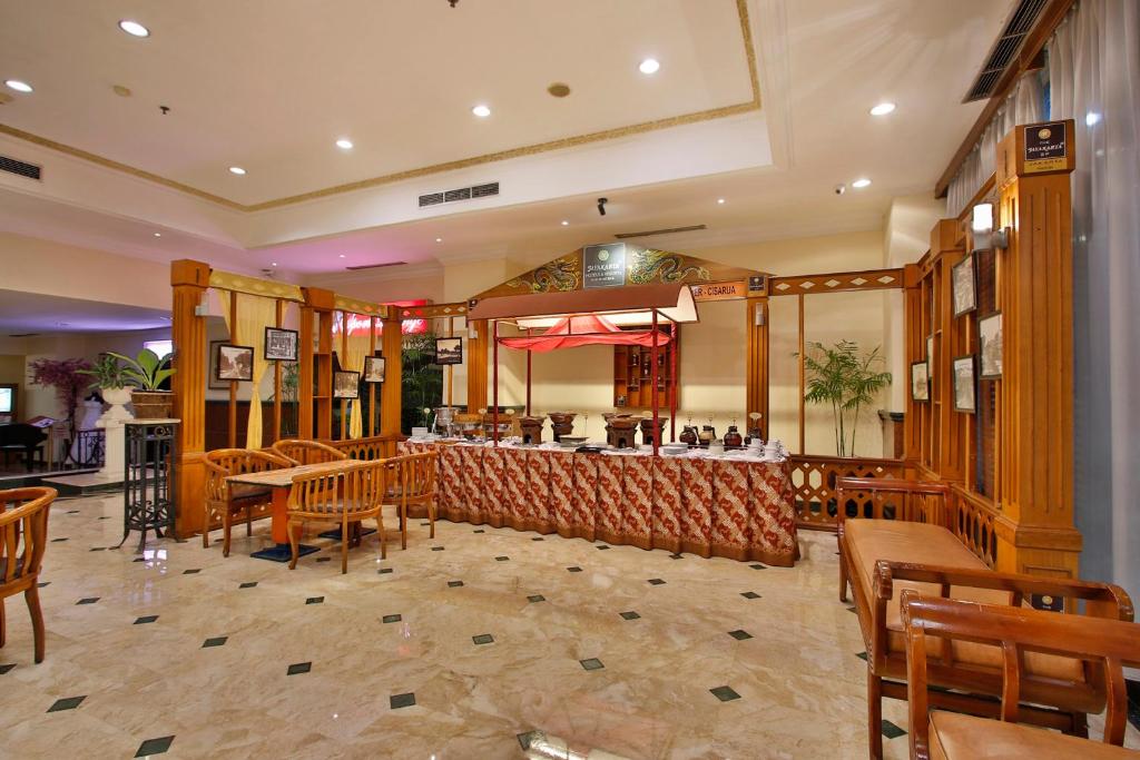 Fasilitas Restoran - Liburan atau Bisnis? Temukan Kedua-duanya di The Jayakarta SP Jakarta Hotel & Spa - jakartatraveller.com