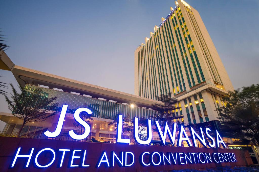 Hotel JS Luwansa - Menginap Mewah Tanpa Merogoh Kocek Dalam di Hotel JS Luwansa: Panduan Lengkap untuk Wisatawan - jakartatraveller.com