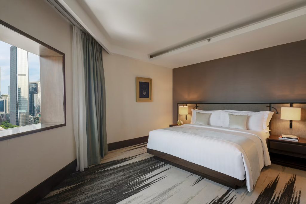 Kamar Mandi Junior Suite RedLevel - Menginap Mewah di Ibukota: Review Lengkap Hotel Gran Melia Jakarta - jakartatraveller.com