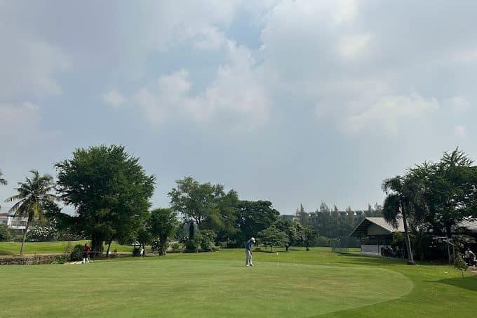 Golf Bandar Kemayoran - Review Tarif, Fasilitas dan Layanan di Golf Bandar Kemayoran: Apa yang Ditawarkan? - jakartatraveller.com