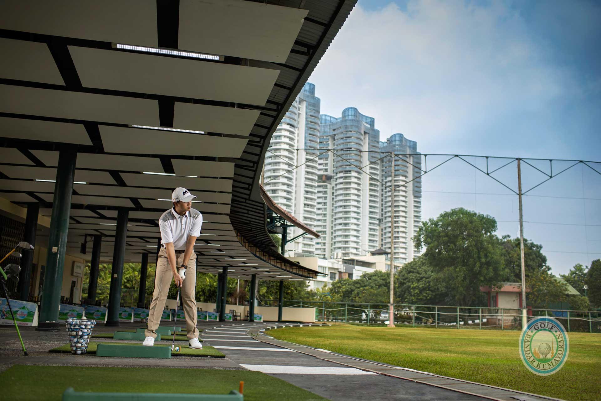 Golf Bandar Kemayoran - Review Tarif, Fasilitas dan Layanan di Golf Bandar Kemayoran: Apa yang Ditawarkan? - jakartatraveller.com