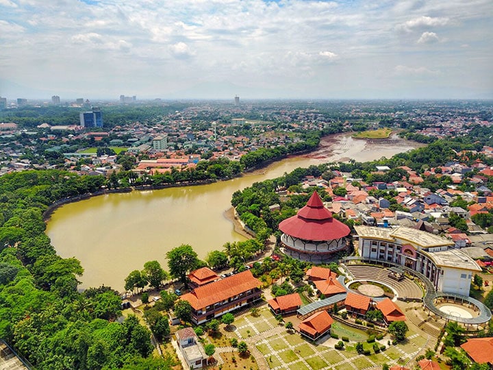 Setu Babakan Betawi - Menikmati Akhir Pekan di Setu Babakan: Serunya Wisata Budaya di Jakarta - jakartatraveller.com
