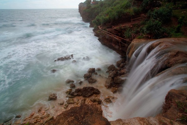 pantai jogan yogyakarta - jakartatraveller - indonesia traveller community